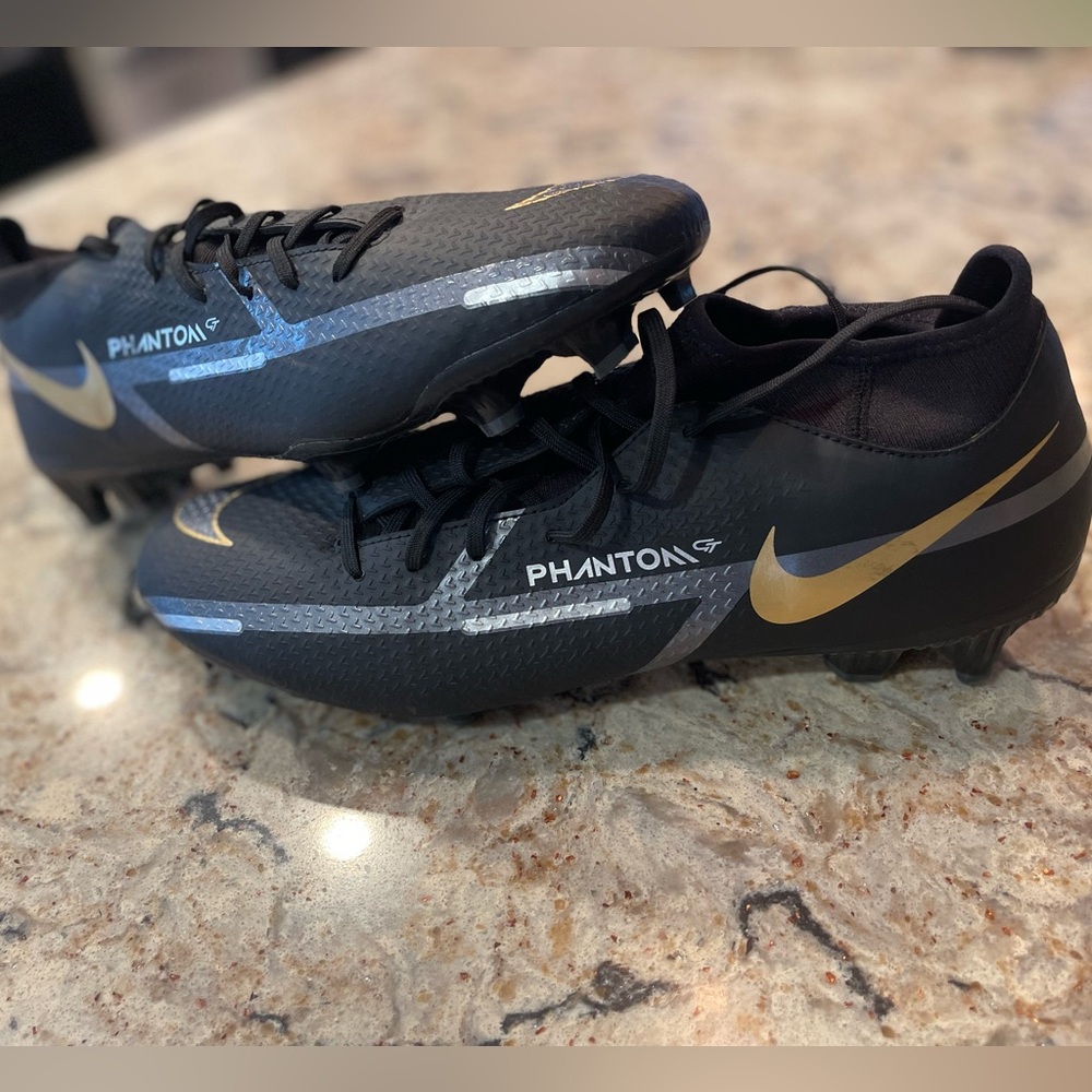 Nike Phantom GT2 Elite Soccer Cleats Black/Gold